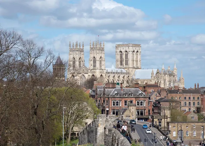 Blue Bridge * ヨーク